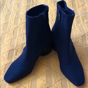 Donald Pliner Black Crepe Elastic Ankle Boots